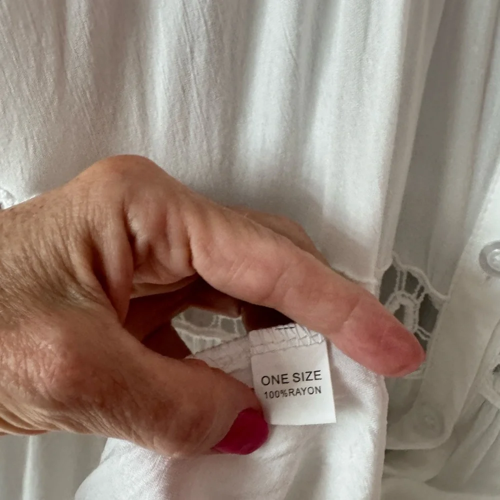 🦩🌴BOHO Beach cover up White Button-Up Tunic with Lace Details🌴🦩 - Picture 6 of 12